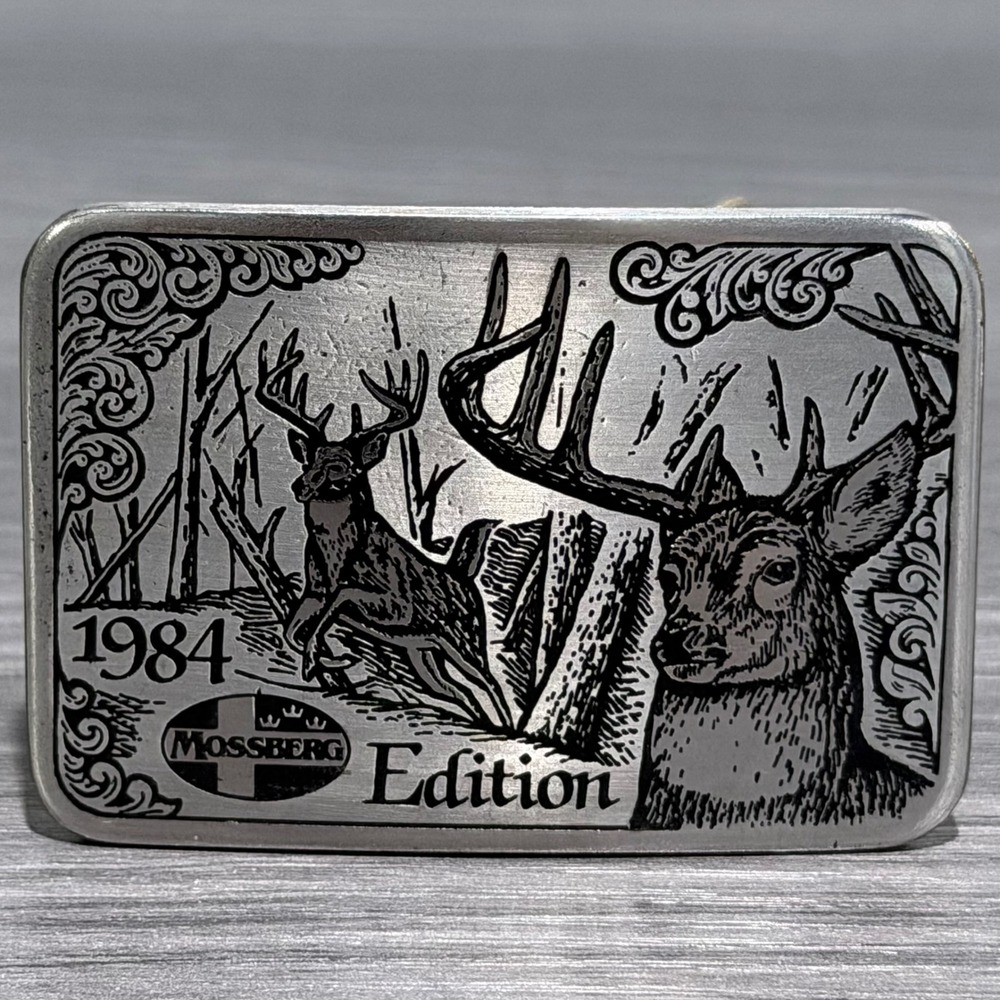 Vintage Mossberg 1984 Edition Belt Buckle Silver Tone Deer Deer Hunting Etched